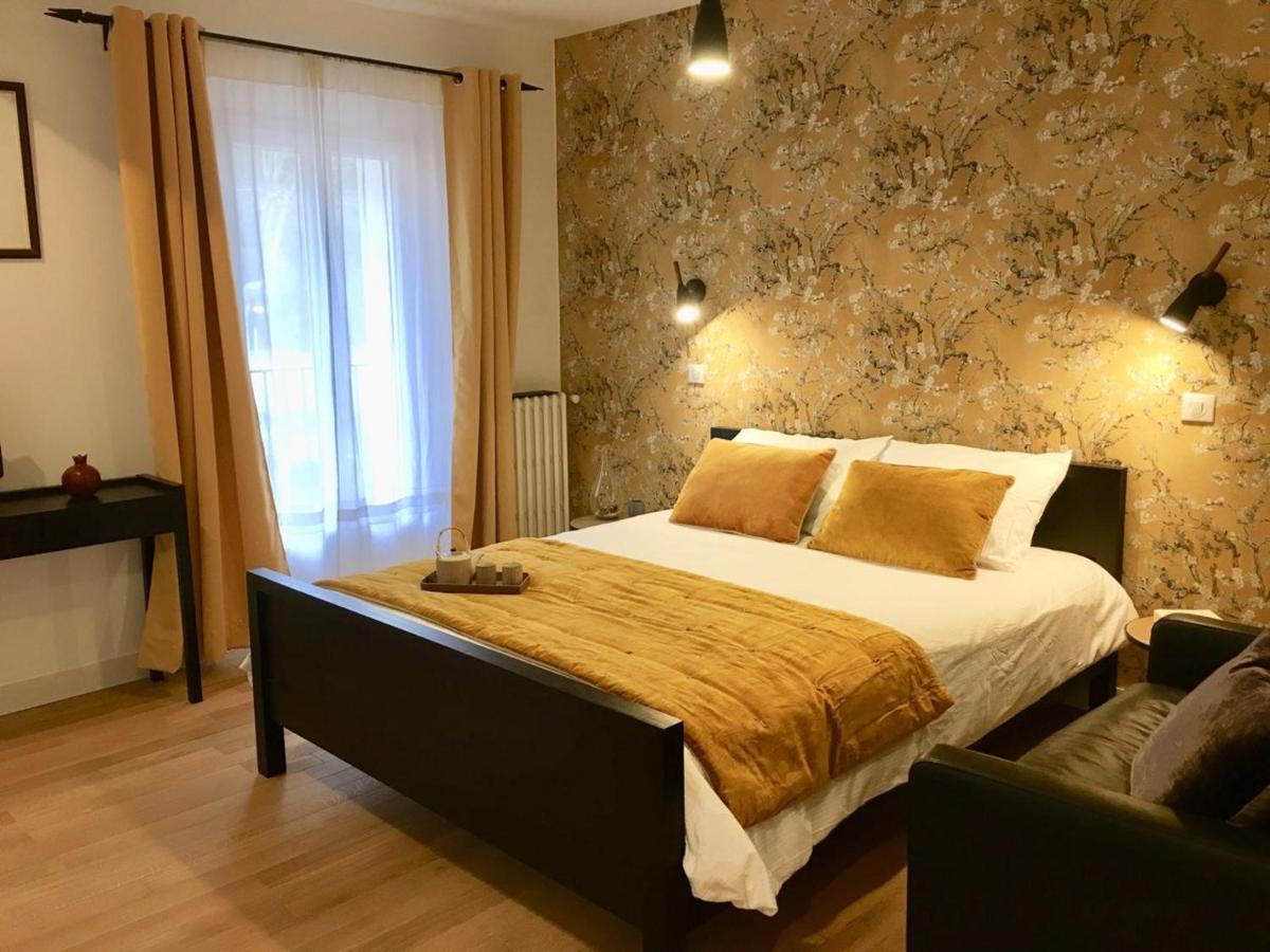 Les Terres Rouges 06 Bed & Breakfast Guillaumes Exterior photo